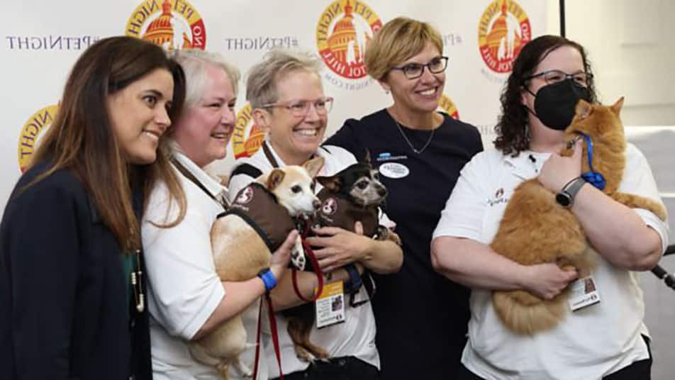 Pet Partners staff and teams at an advocacy event.